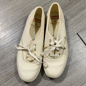 Kate Spade X KEDS Off-White Pebble Leather Classic Sneakers size 6